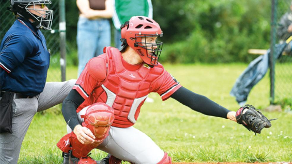 Catcher Carsten Voß und seine Dykereeves zeigten defensiv eine starke Leistung.  © Foto: Bruins