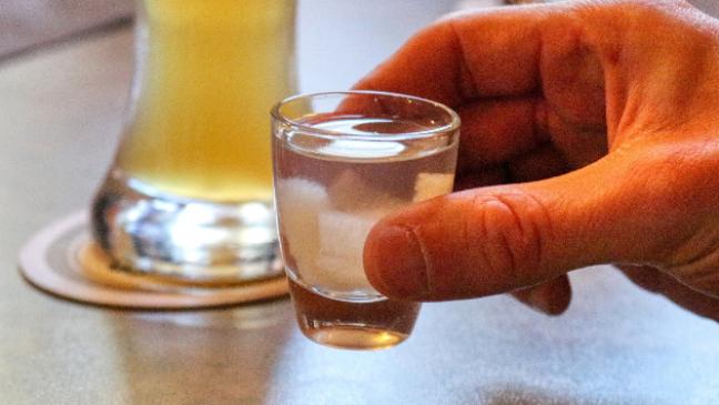 Betrunkener Lkw-Fahrer baut Unfall