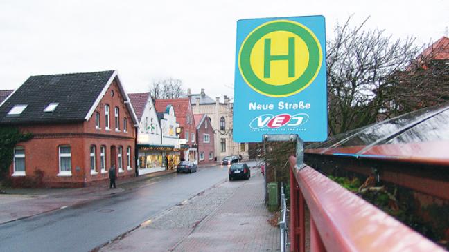 Mit dem Bus zur Schule