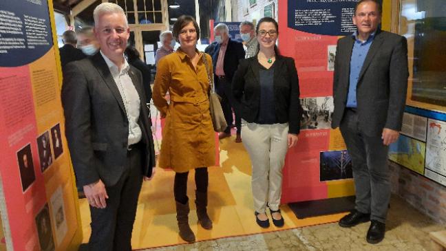 Wanderausstellung macht nun Station in Bunde