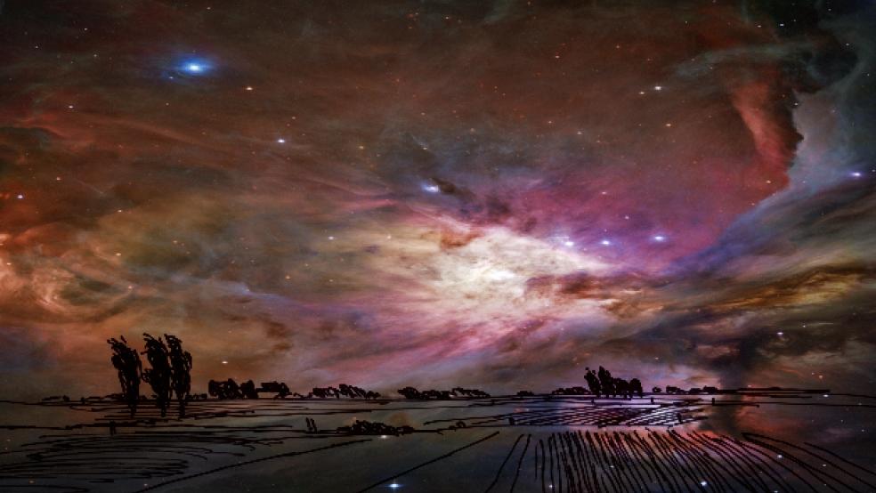 Das ein Meter mal 2,10 Meter große Bild »Stardust« befindet sich in der Sammlung des Landesmuseums in Emden und gehört zu den mehr als 60 Arbeiten von Künstlerinnen und Künstlern des 20. und 21. Jahrhunderts, die nun in der Sonderausstellung »Ostfriesland im Fokus« präsentiert werden. Die Schau soll die Aufmerksamkeit einerseits auf großartige Naturerscheinungen an der Küste und andererseits auf die Menschen und die Landschaft im kleineren Ausschnitt lenken. © Foto: Heinz-Hoek