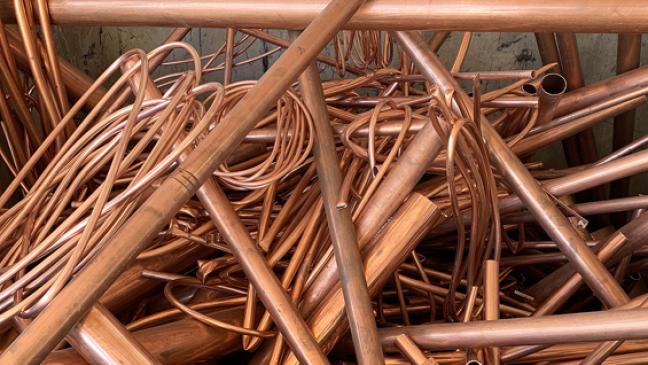 Kupferrohr von Garage gestohlen