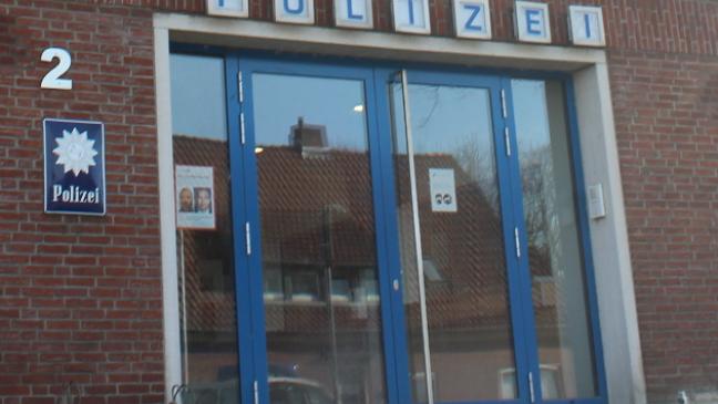 Einbrecher stehlen Tresor, Werkzeug und E-Bikes