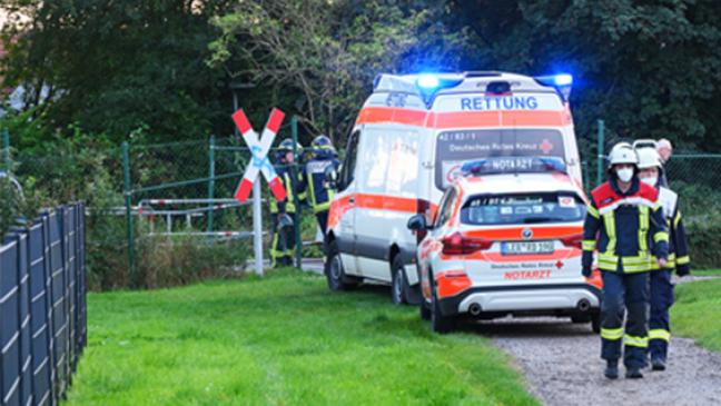 Frau will Hund retten: Von Zug erfasst