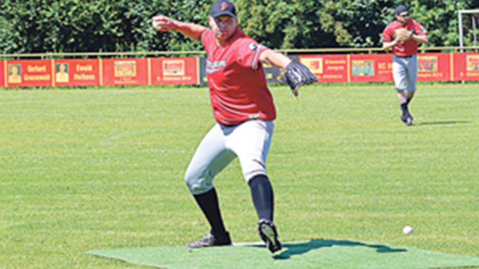 »Dykereeves«-Pitcher Sebastian Voß wird in Bremen wieder mit dabei sein.  © Foto: Born