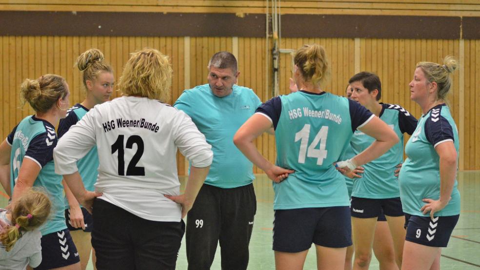 Das Team von Benjamin Sokulusic (Mitte) ist noch nicht so richtig in der neuen Saison angekommen. © Foto: Ammermann