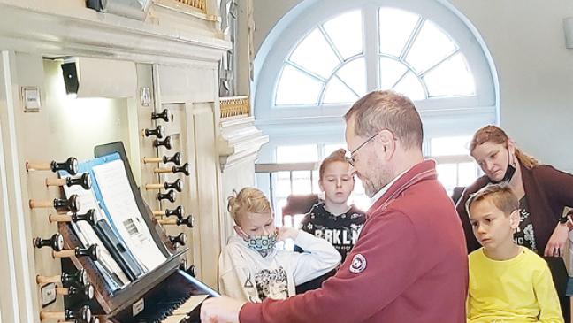 Schüler werden zu Orgelentdeckern