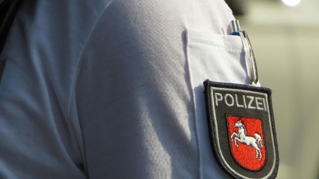 20-Jähriger von Polizei kaum zu bändigen