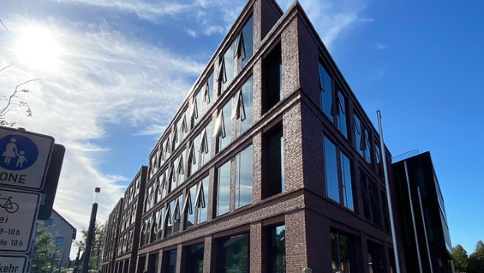 Die Sparkasse LeerWittmund holt gerade Zustimmungserklärungen von allen Kunden ein, die den neuen Allgemeinen Geschäftsbedingungen noch nicht zugestimmt haben.  © Foto: Hanken