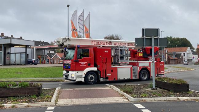 Techniker löst den Feueralarm aus