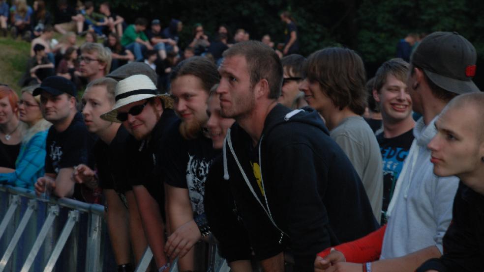 Vor allem Fans der härteren musikalischen Gangart können auf eine Wiederbelebung des Festivals im Stapelmoorer Park hoffen. © Archivfoto: Hoegen