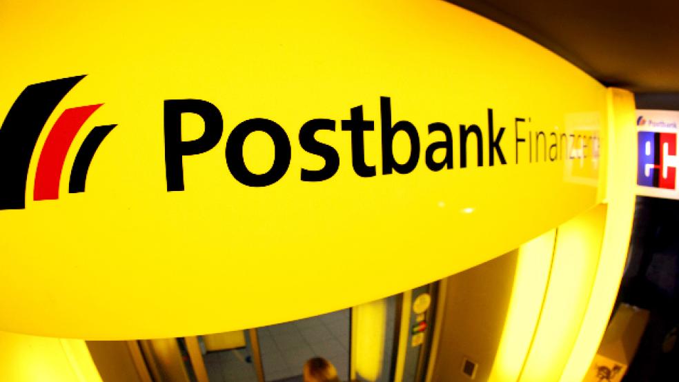 Die Filialen in Papenburg und Leer sowie die Partner-Filiale der Deutschen Post in Weener sind von der Schließungswelle der Postbank nicht betroffen. © Symbolfoto: Gerten (dpa)