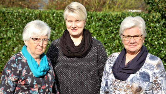 Börse mit Handarbeiten