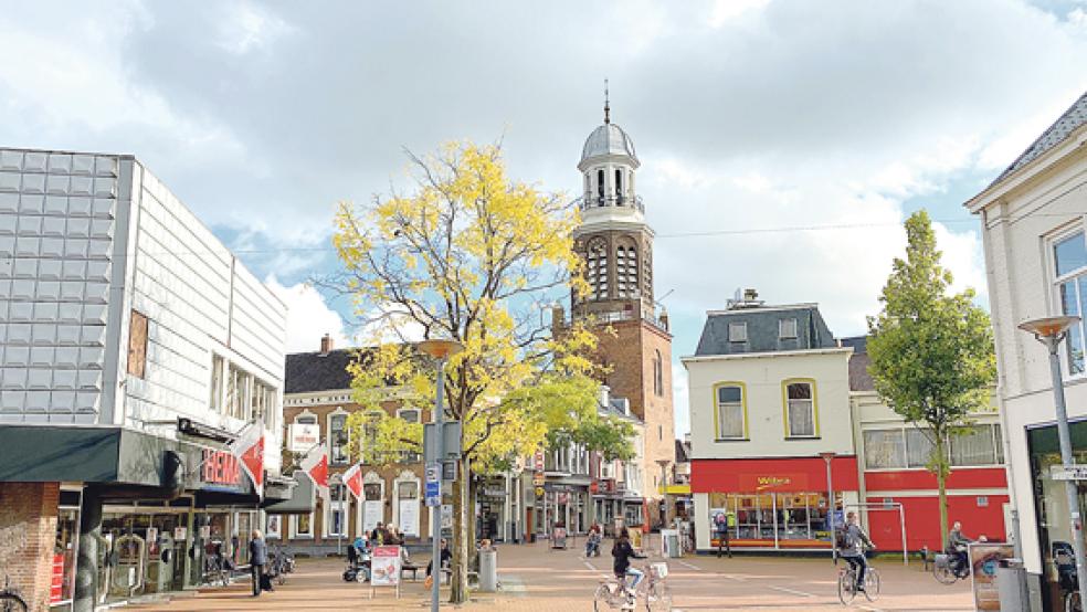 Ab dem 6. November besteht teilweise wieder eine Maskenpflicht in den Niederlanden, sie gilt auch für den Besuch von Geschäften zum Beispiel in Winschoten.  © Foto: Kuper