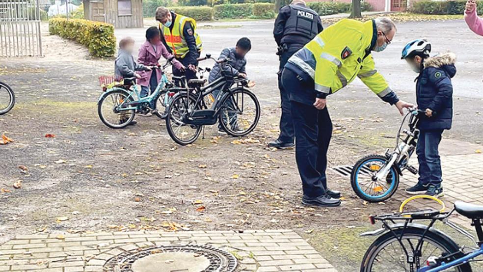 Rund 40 Prozent der Fahrräder der kontrollierten Schüler waren nicht verkehrssicher.  © Foto: Polizei