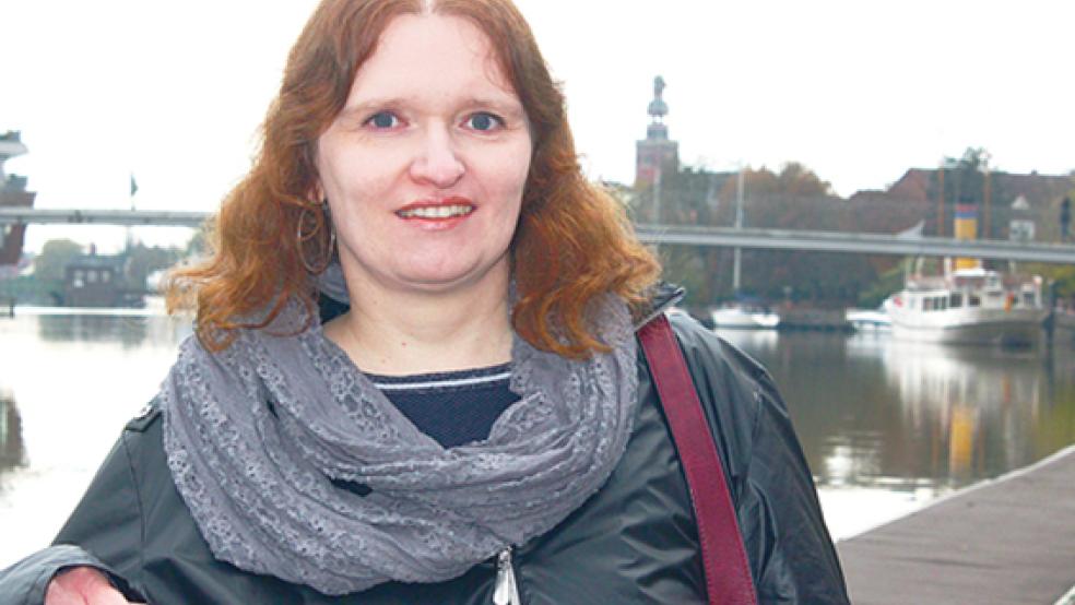 Heike Albers bietet im Januar in Bunde einen Schnupperkurs für Gebärdensprache an. Ihr ist es wichtig, mit Missverständnissen bezügliche gehörloser Menschen aufzuräumen.  © Foto: Berents