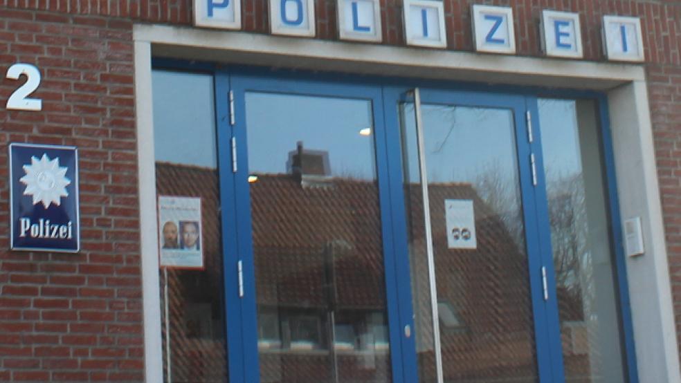 Wie die Polizei mitteilt, befand sich neben persönlichen Dokumenten des 58-Jährigen auch ein kleiner dreistelliger Bargeldbetrag im Portemonnaie.  © Berents
