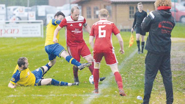 Umkämpftes 0:0 hilft weder TuS noch SV Ems