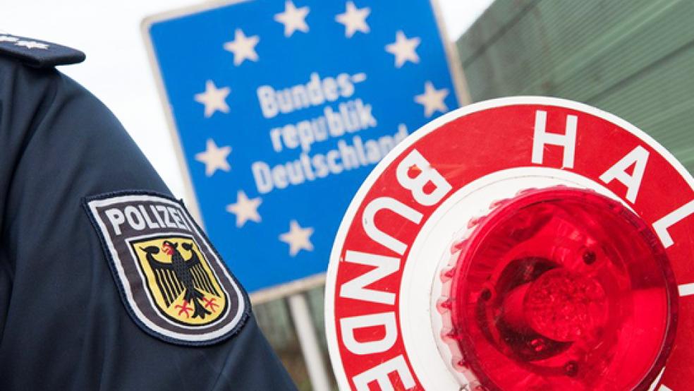 Bei einer Kontrolle stieß die Bundespolizei bei Möhlenwarf auf einen Mann, gegen den ein Haftbefehl vorlag.  © Foto: Bundespolizei