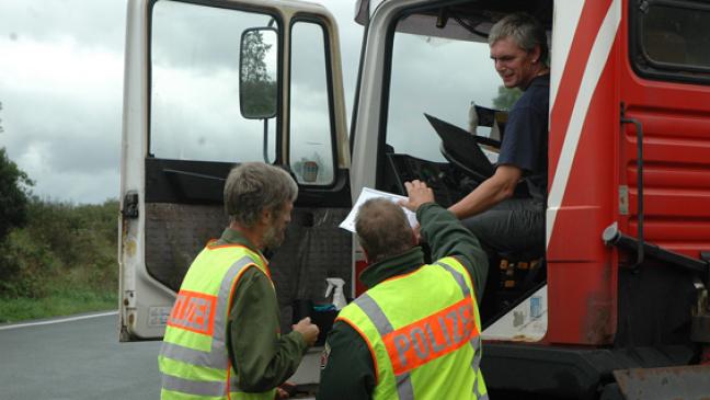 Bei 18 Lastwagen sechs mit Mängeln