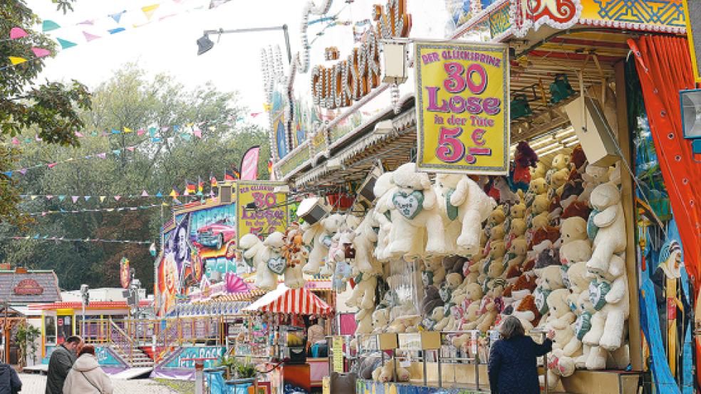Die mobilen Jahrmärkte wurden in Ostfriesland gut angenommen .  © Fotos: RZ-Archiv