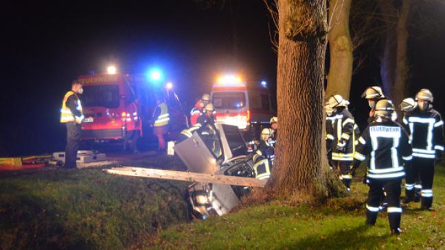 Unfall: Autofahrer weicht Reh aus