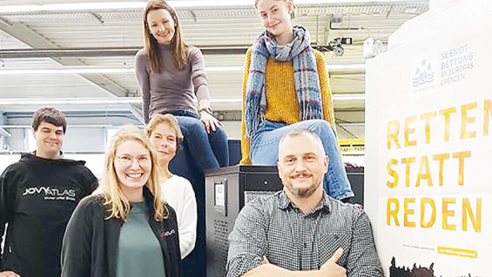 Mitarbeiter von Jovyatlas unterstützen die Aktion »Retten statt reden«.  © Foto: privat