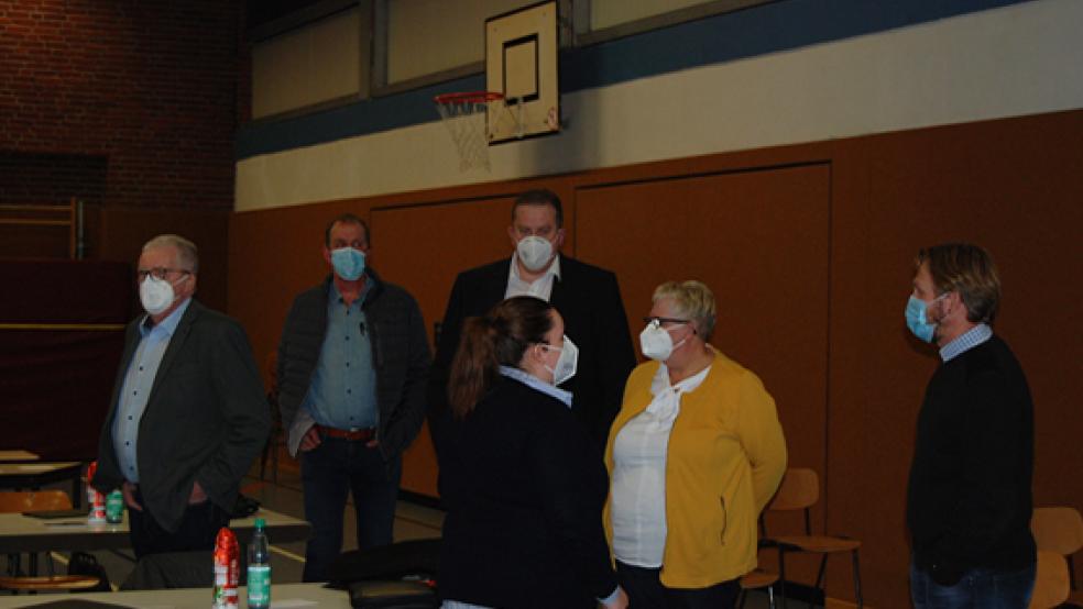 In der Möhlenwarfer Schulturnhalle tagte der Rat am Dienstag das letzte Mal in diesem Jahr. © Hoegen