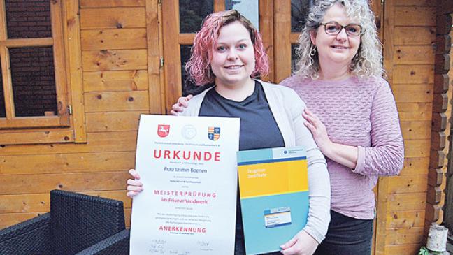 In einem Jahr Gesellin und Friseurmeisterin