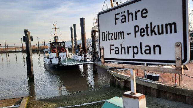 Emsfähre repariert