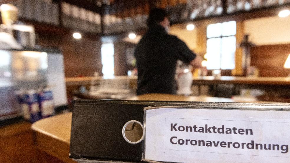 Wer ein Restaurant besuchen will, muss zurzeit geimpft oder genesen sein und braucht zusätzlich einen negativen Test. © Foto: Murat (dpa)