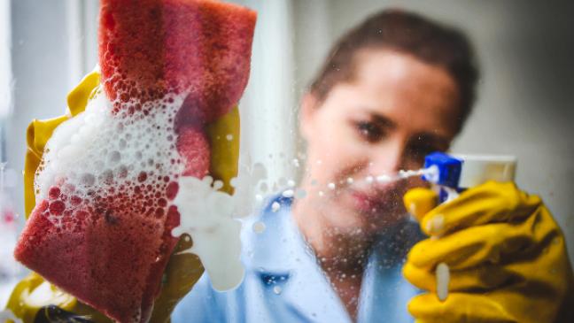 11,55 Euro Stundenlohn für Gebäudereiniger