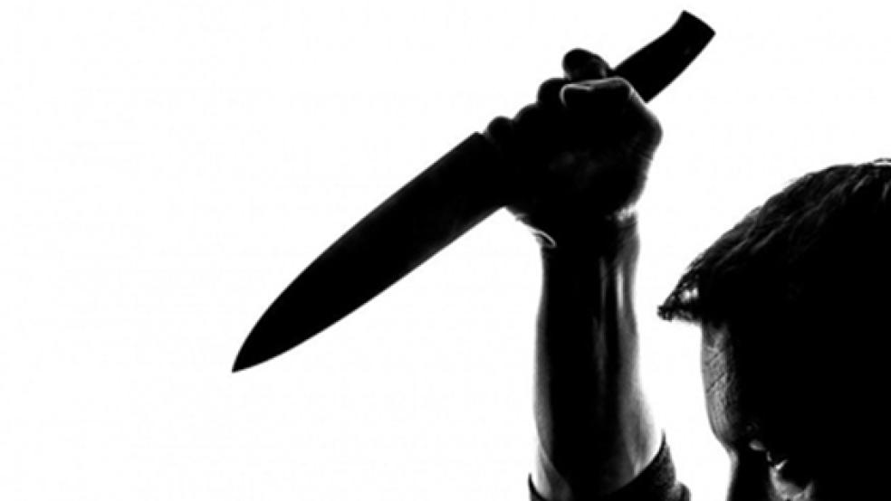 Mit einem Messer (Beispielfoto) hat ein Unbekannter eine Frau in Hesel bei einem Streit bedroht.  © Foto: pixabay