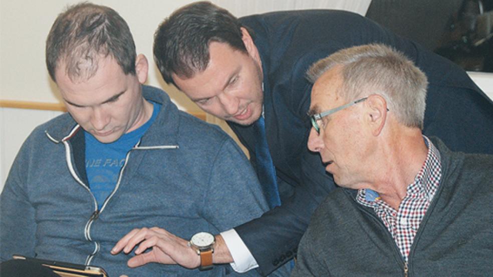 Rainer Junker (links) verlässt die SPD-Fraktion.  © Archivfoto: Hoegen