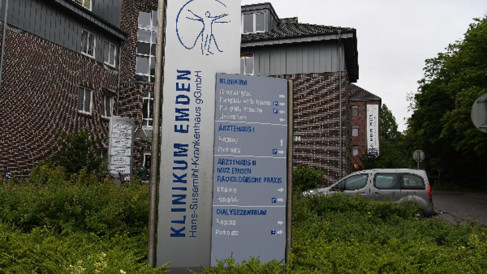 Nach einem Unfall am Wochenende ist ein 94-jähriger Mann gestern im Emder Klinikum verstorben.  © Foto: RZ-Archiv (Jaspersen) 