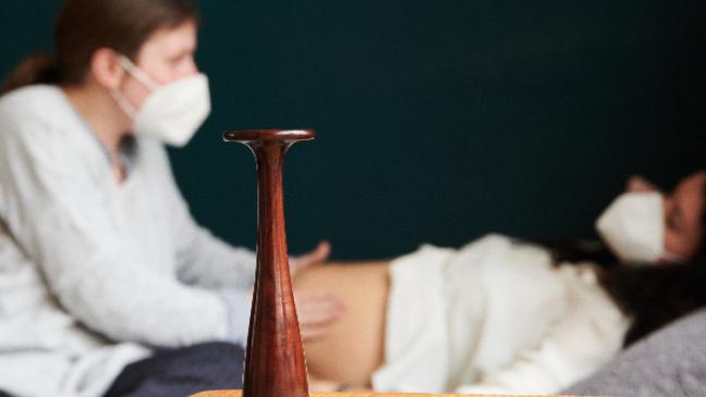 Zu wenig junge Hebammen