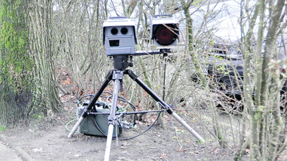 Der Landkreis Leer konnte in 2021 708.035 Euro durch Verwarn- und Bußgelder wegen Geschwindigkeitsverstößen einnehmen.  © Foto: Wolters