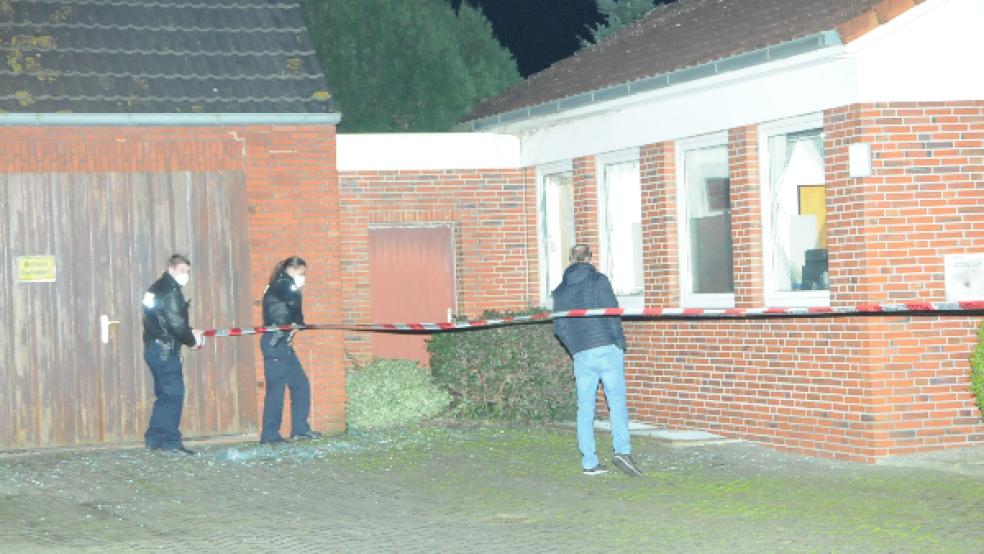 An dem Gebäude in Holtland entstand durch die Explosion ein hoher Sachschaden.  © Foto: Wolters