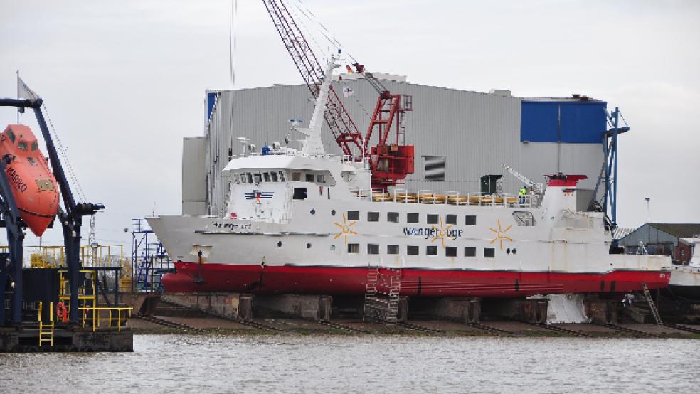 Die »Harlingerland«, die zwischen Harlesiel und Wangerooge verkehrt, ist unter anderem mit neuen Motoren ausgerüstet worden. © Foto: Wolters