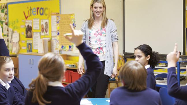 28 künftige Lehrer an Schulen aktiv