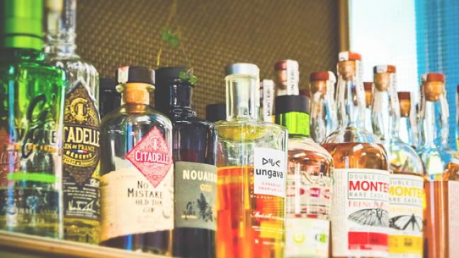 54-Jähriger schlägt mit Flasche zu