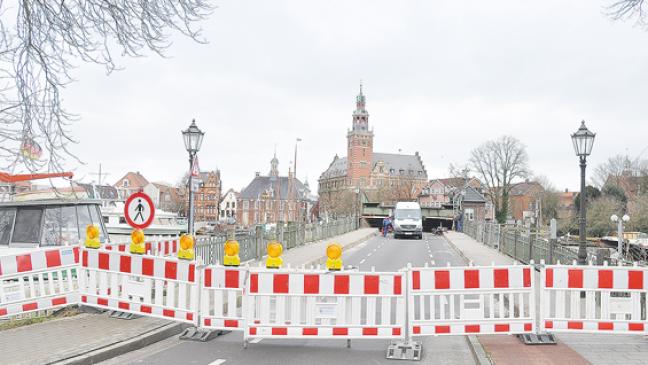 Neue Verriegelung für Rathausbrücke