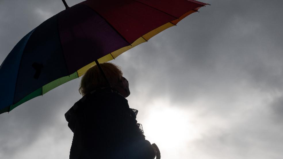 Meteorologen warnen vor extremen Wetterverhältnissen bis zum kommenden Samstag auch in Ostfriesland. © Foto: Gollnow (dpa)