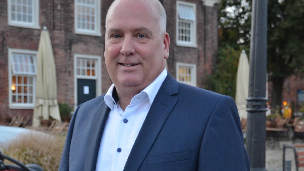 Der Leeraner Bürgermeister Claus-Peter Horst dürfte in absehbarer Zeit einen Stadtbaurat im Rathaus an seiner Seite haben. © Foto: Ammermann