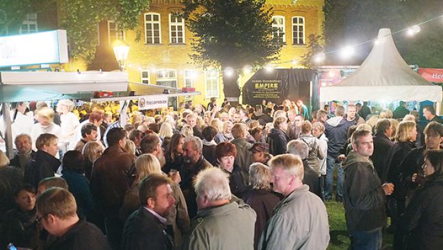 Rudel-Singen am Rathaus