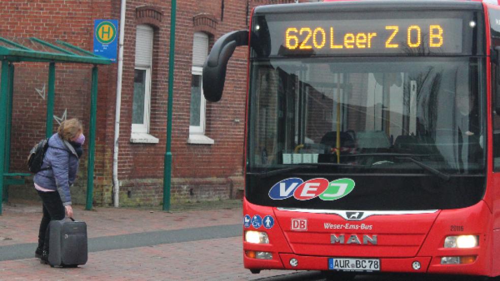 Die Landkreise Leer, Friesland, Aurich und Wittmund und die Stadt Wilhelmshaven in der Verkehrsregion Ems-Jade (VEJ) haben sich vorgenommen, in Zusammenarbeit mit den regionalen Verkehrsunternehmen, das Angebot im öffentlichen Personennahverkehr (ÖPNV) deutlich zu verbessern. Hierzu gehören mehr Fahrtenangebote genauso wie der Ausbau barrierefreier Haltestellen. © Foto: Berents