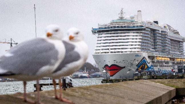 Meyer-Schiff bricht zur Jungfernfahrt auf