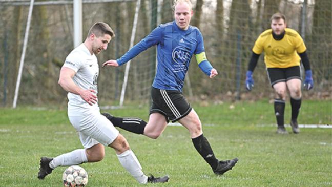 Teutonia startet mit Derbysieg ins Jahr