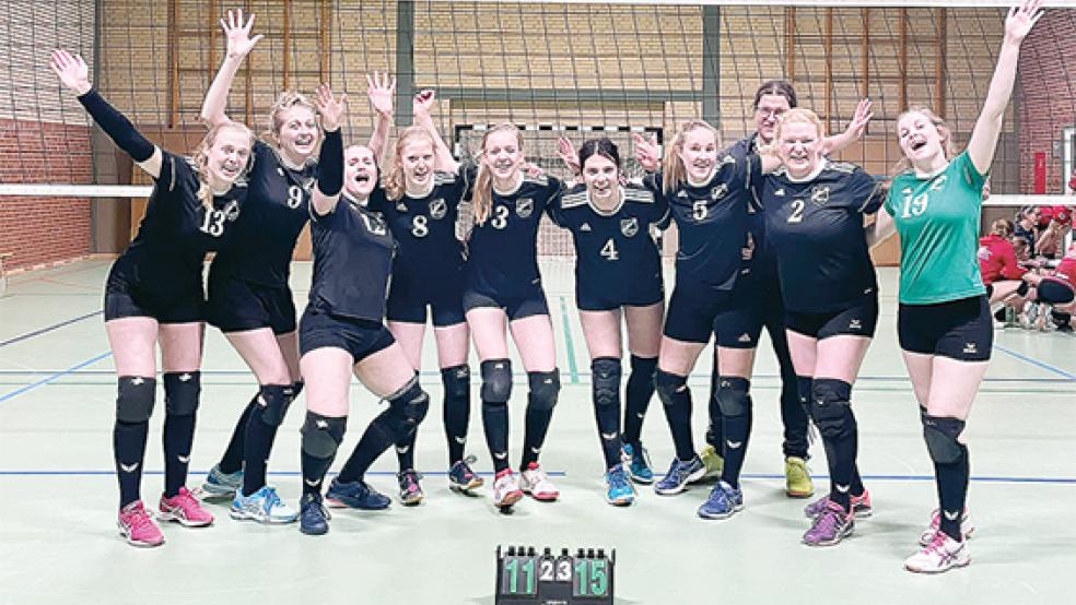 Der Jubel nach dem Spiel war groß bei den Stapelmoorerinnen.  © Foto: privat