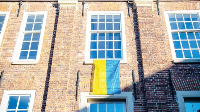 Kritik an Flaggen am  Gericht